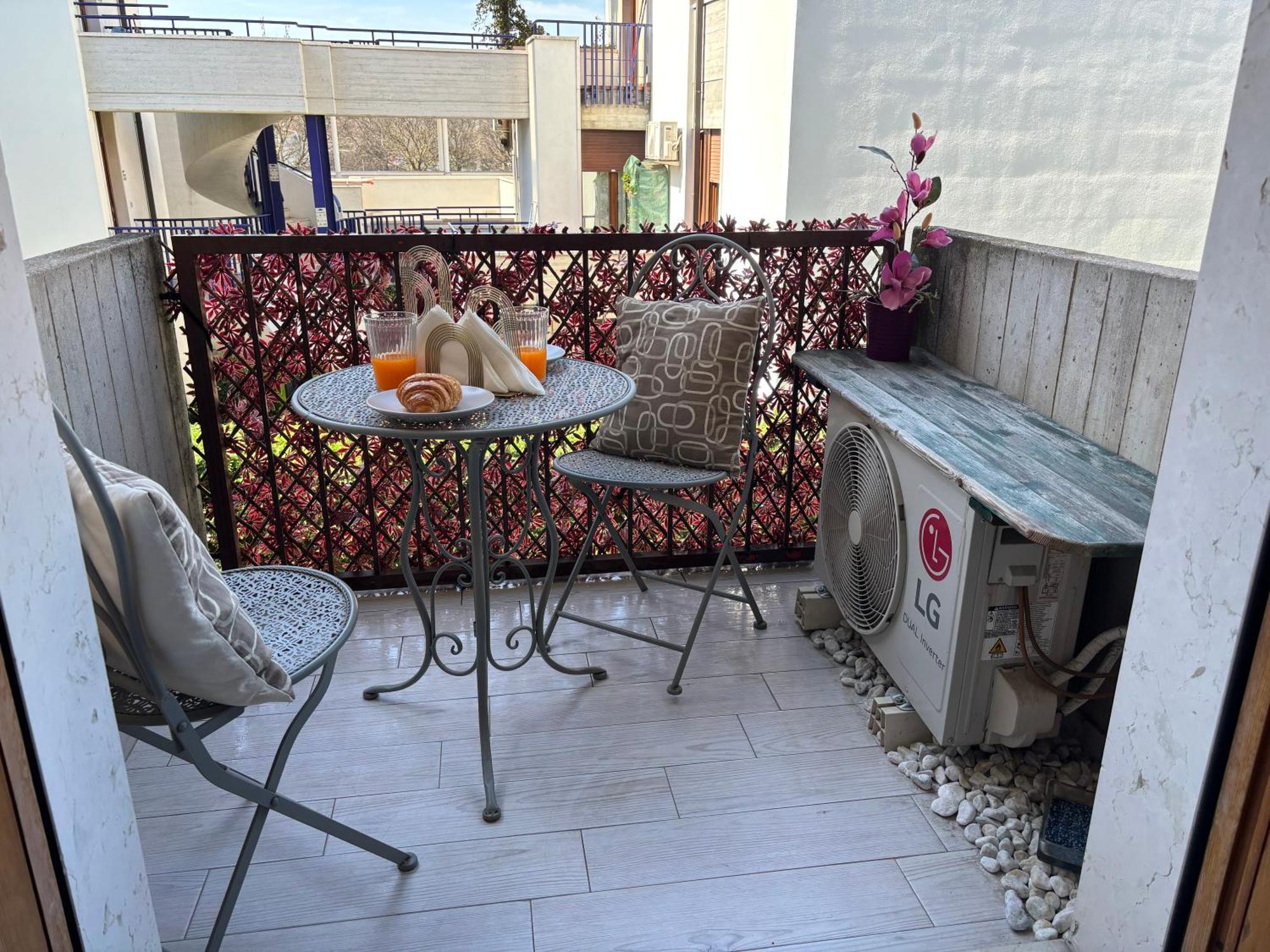 Studio Flat Policlinico G B Rossi Borgo Roma Verona Exterior photo